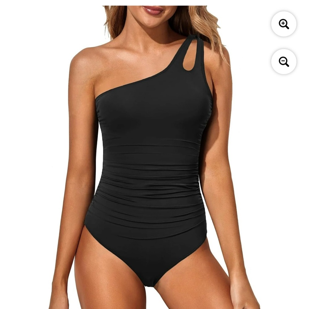 Sleek Black One-Shoulder Women's Swimsuit